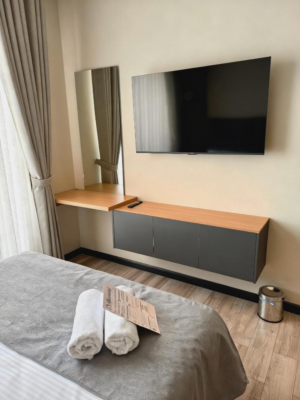 TV and multimedia, Photo of the whole room