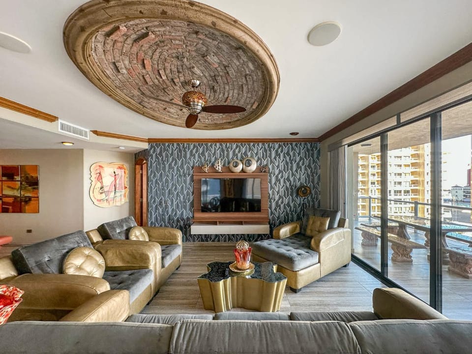 The Iconic Beachfront 3BR Condo House in Rocky Point
