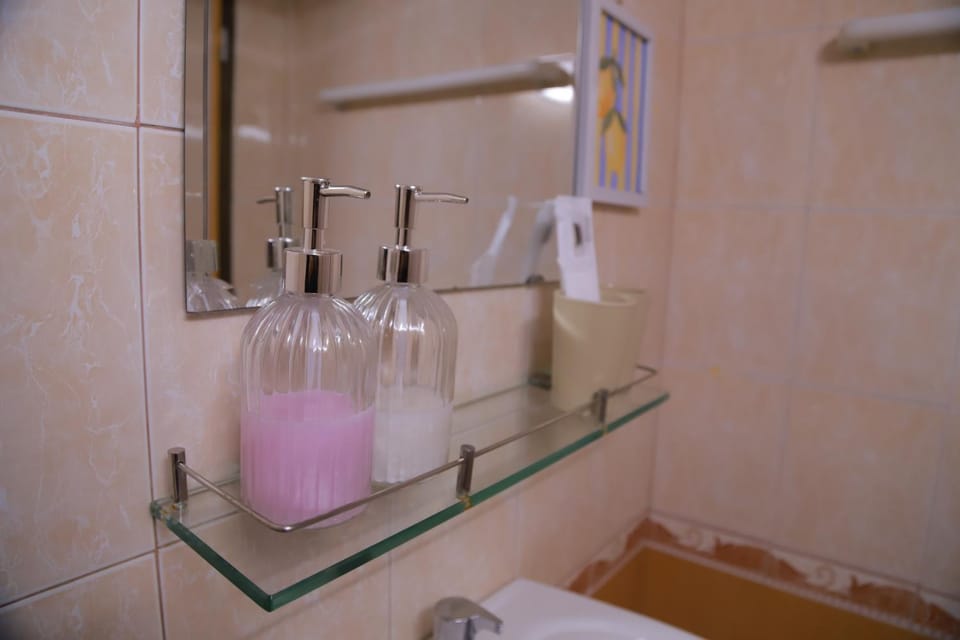 Toilet, Bathroom