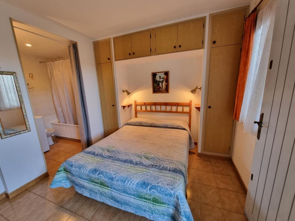 Apartamento a 400m de la playa con piscina comunitaria - HISP-236-113 Apartment in L'Escala