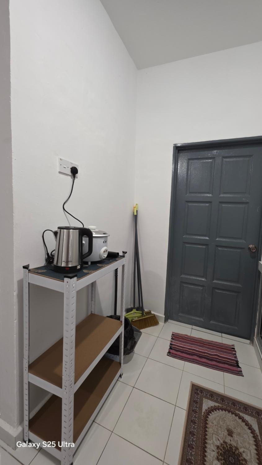 Kitchen or kitchenette, Lounge or bar
