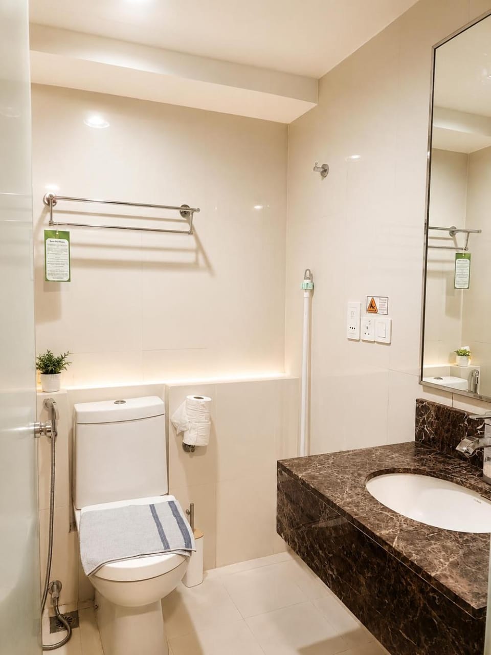 Lucky Homestay SCSP Ming garden and Residence Apartment in Kota Kinabalu