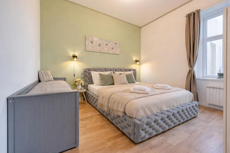 3BR Apartment - Self Check-in - Prague 1 - Sleeps 8 Apartment in Prague