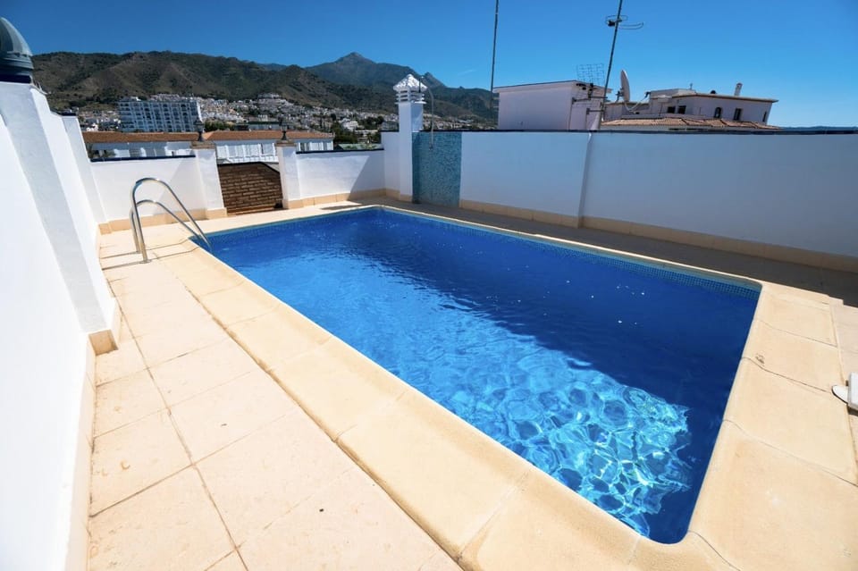Mountain view, Pool view, Swimming pool
