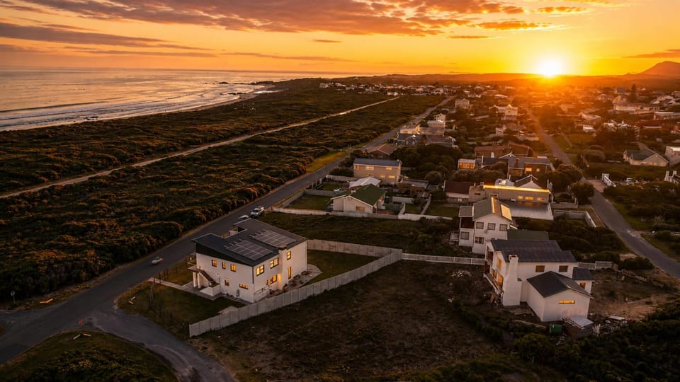 Property building, Neighbourhood, Beach, Sea view, Sunset