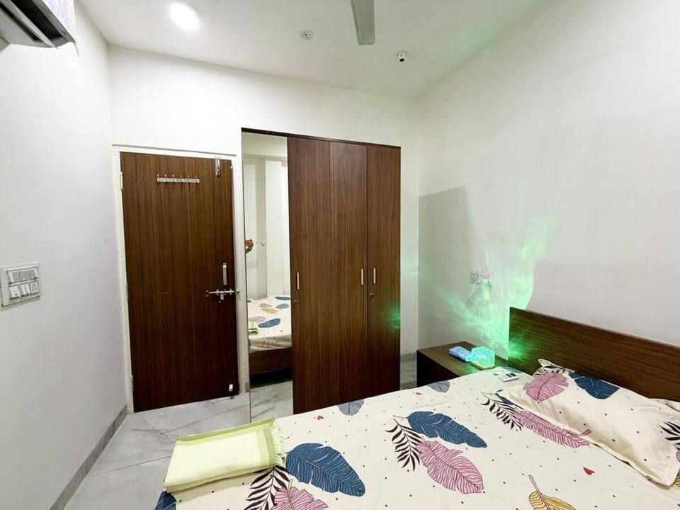 The Hidden Hemlock, Simple, Sweet couple friendly Apartment in India