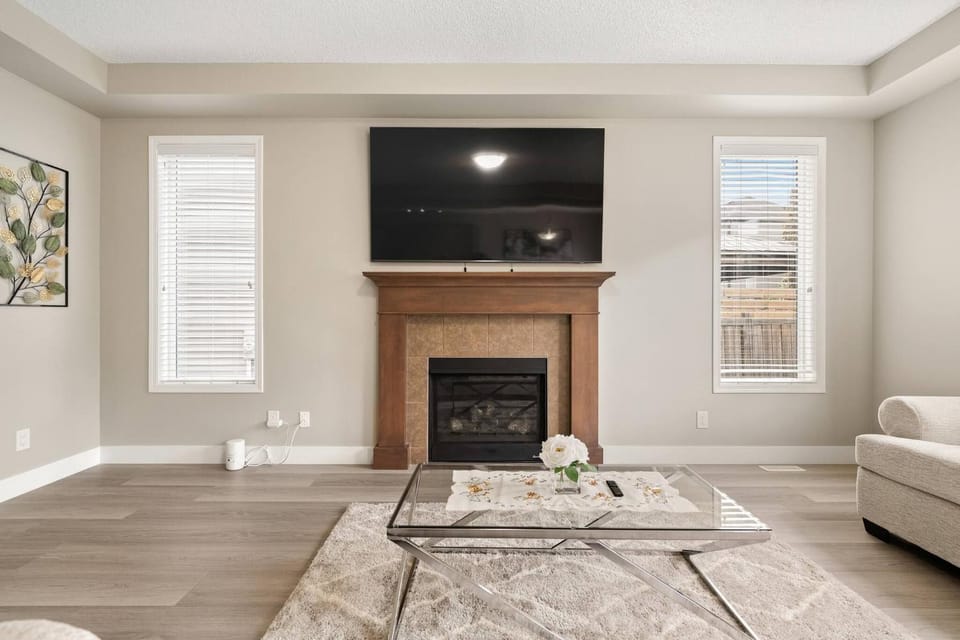 Living room, fireplace