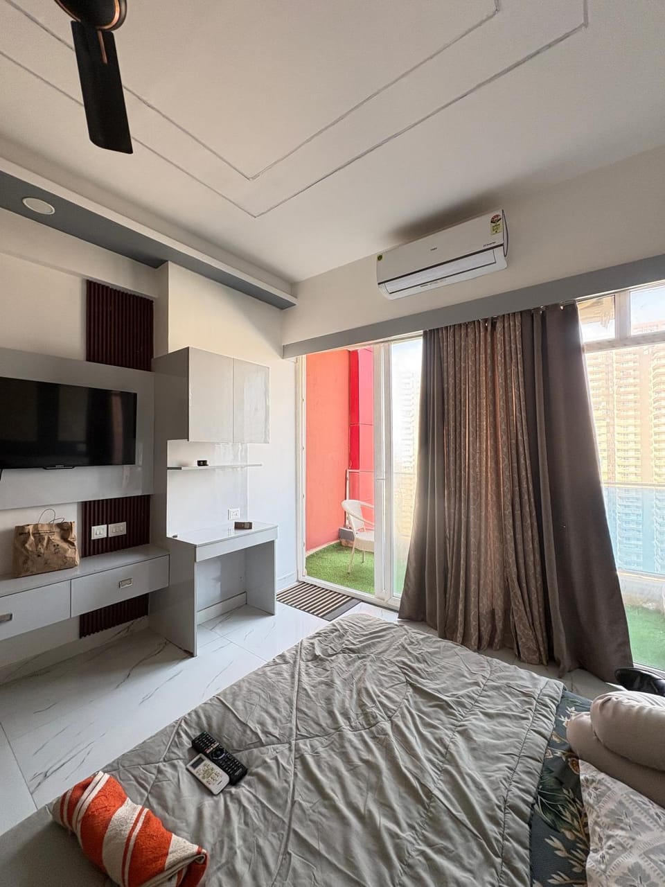 Primestay luxury studios Apartment in Noida