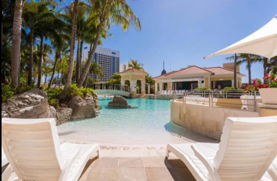 Luxury Ocean View Apartment Surfers Paradise Apartment in Surfers Paradise