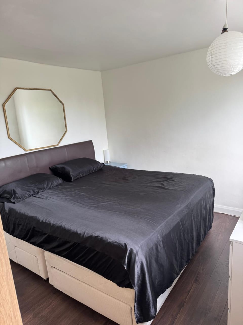 Rooms in 3 bed house in Colchester with parking Vacation rental in Colchester