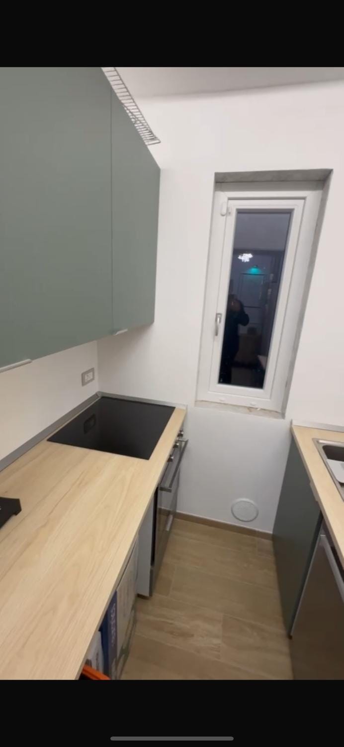 Kitchen or kitchenette
