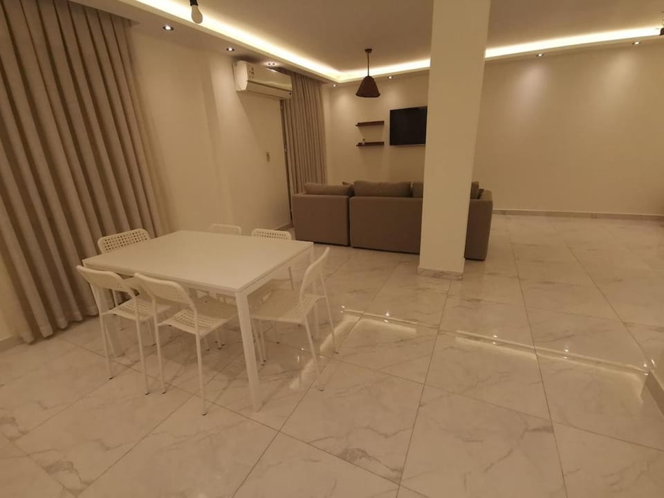 Rehab, Cozy & Modern Apartment Apartment in New Cairo City