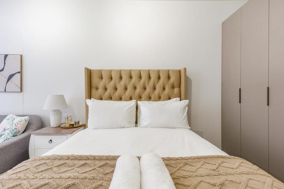 Luxury One Rosebank Apartments Apartment in Johannesburg