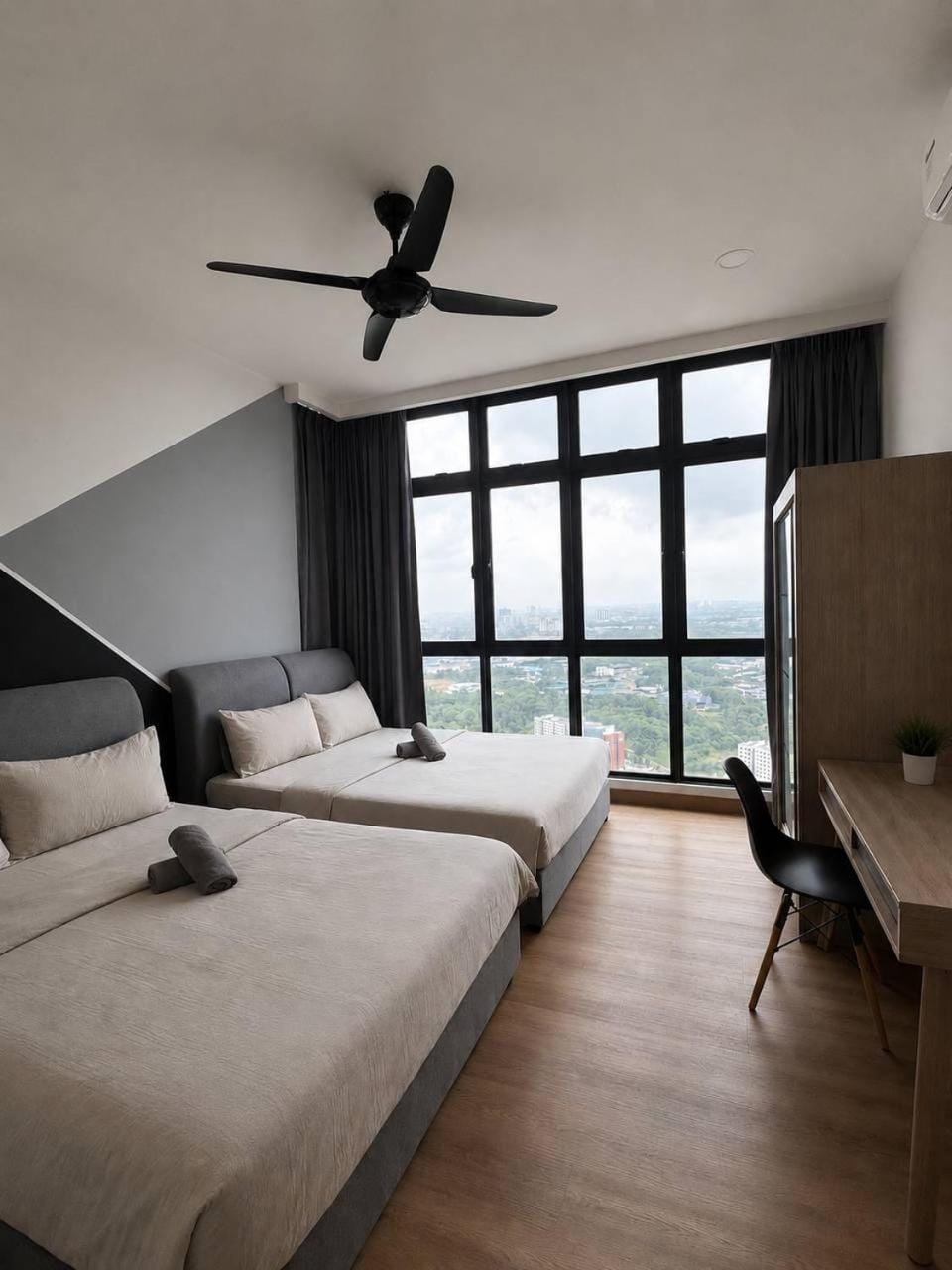Starry x B39 Green Haven 2 Bedrooms l Highfloor l Netflix Apartment in Johor