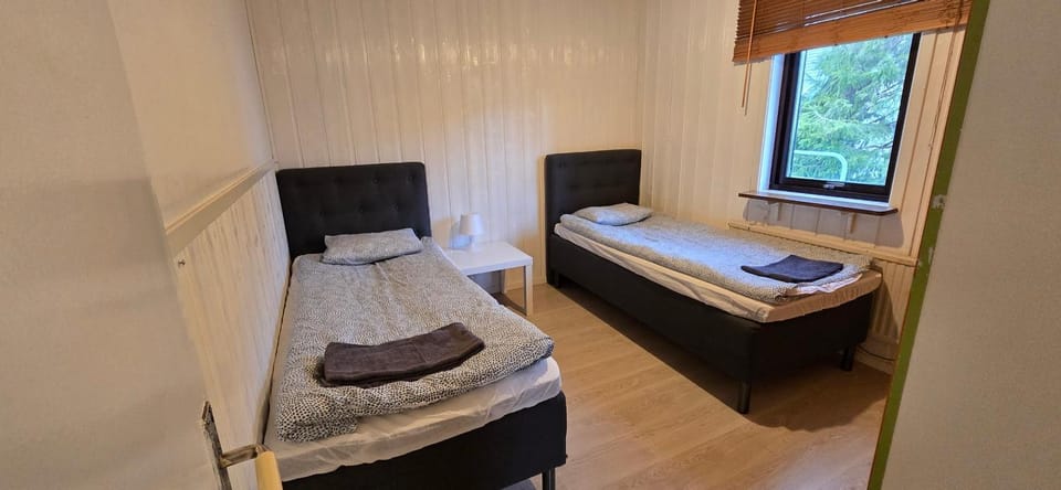 Spacious 7BR Villa with Parking for Large Groups Villa in Gothenburg