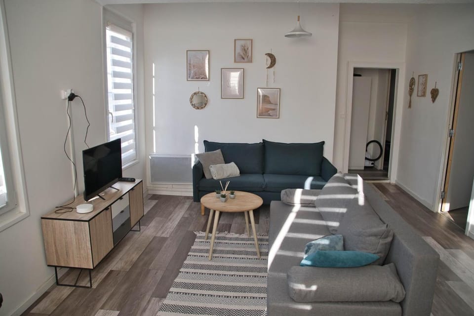 Property building, Living room