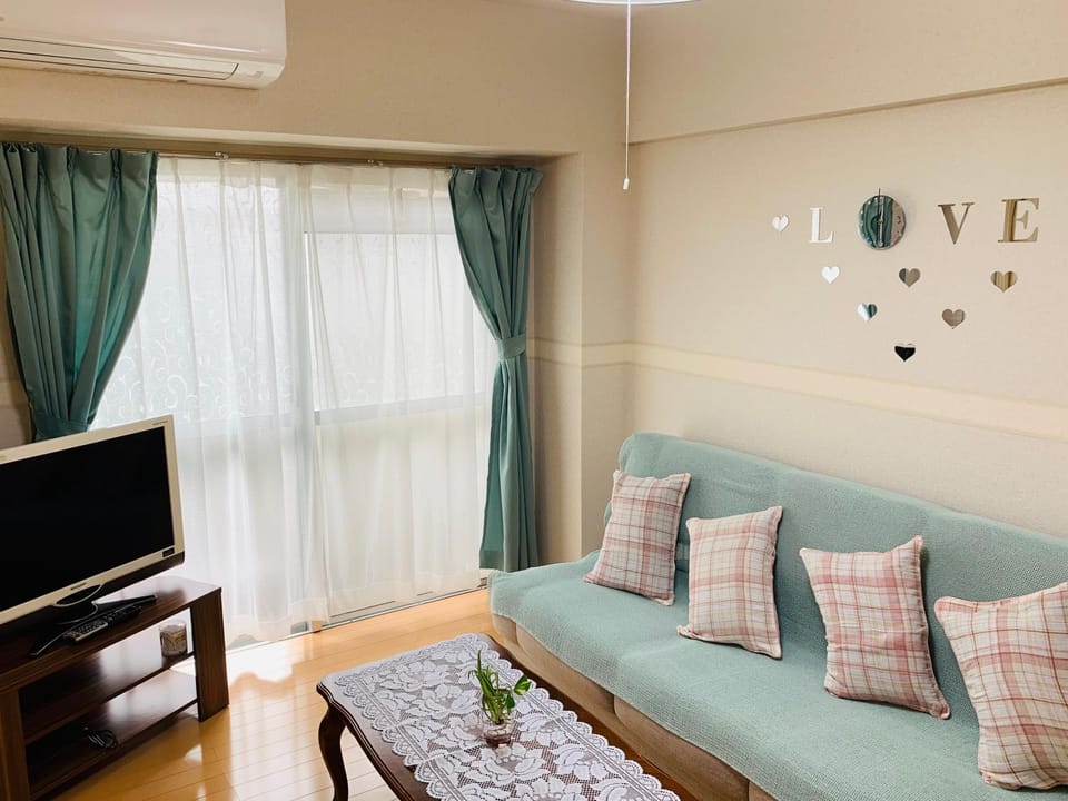HOTEL k&m Bed and Breakfast in Kanagawa Prefecture