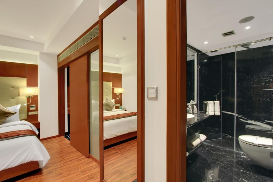 Bathroom, towels