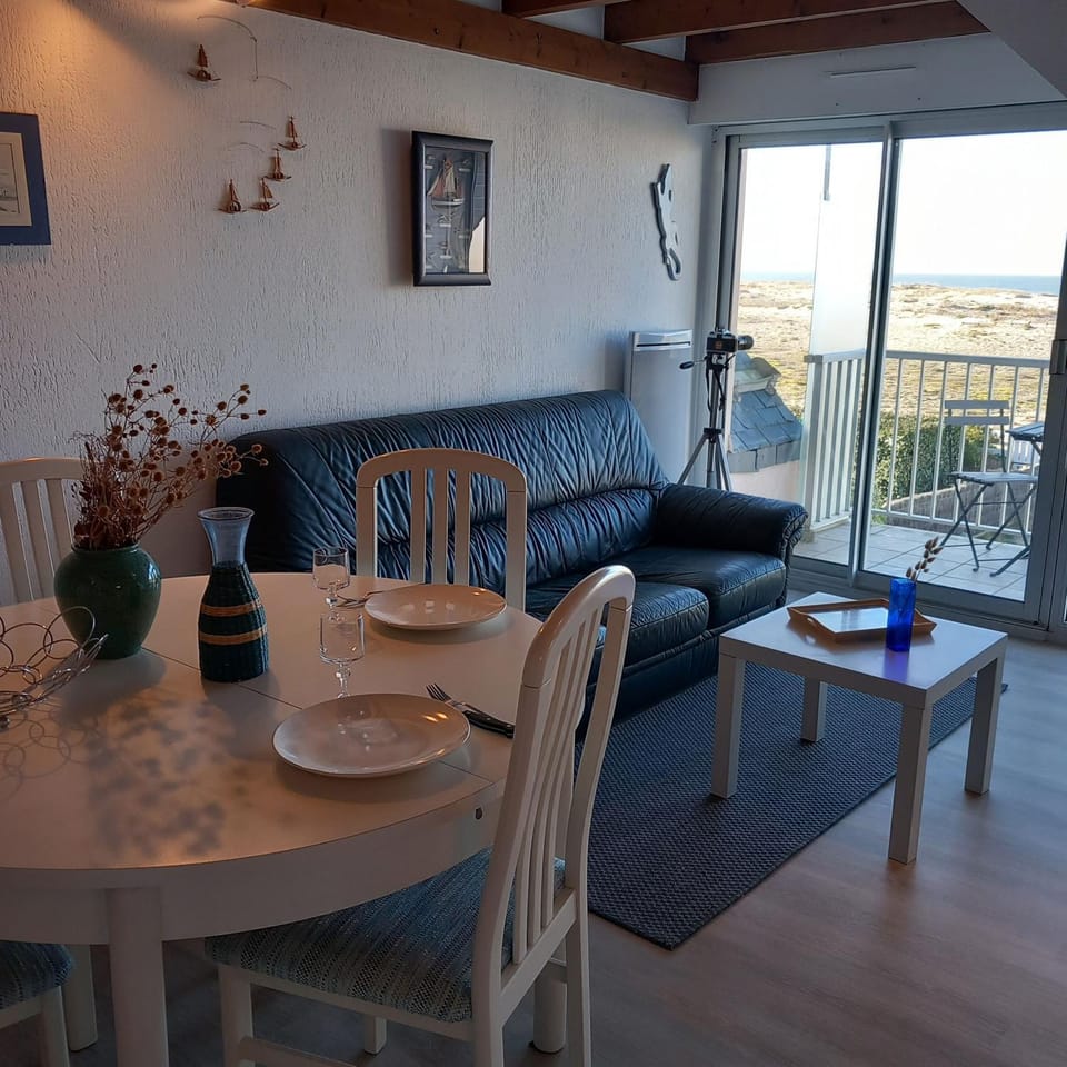 View (from property/room), Other, Seating area, Dining area