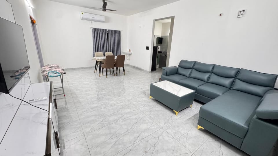 Lavish -2BHK Service Apartment Apartment in Hyderabad
