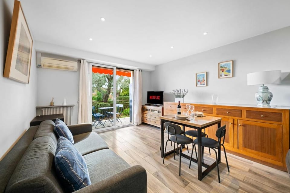 LE COTTAGE appartement clim parking privé Apartment in Roquebrune-Cap-Martin