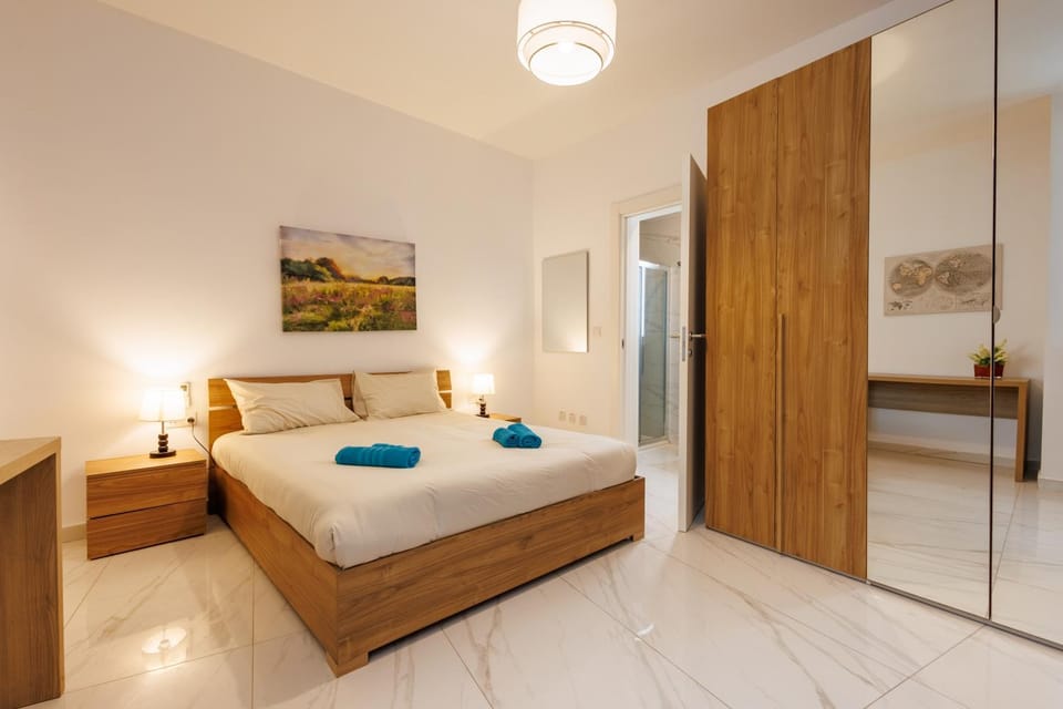 Bed, Photo of the whole room, Bedroom, towels, wardrobe
