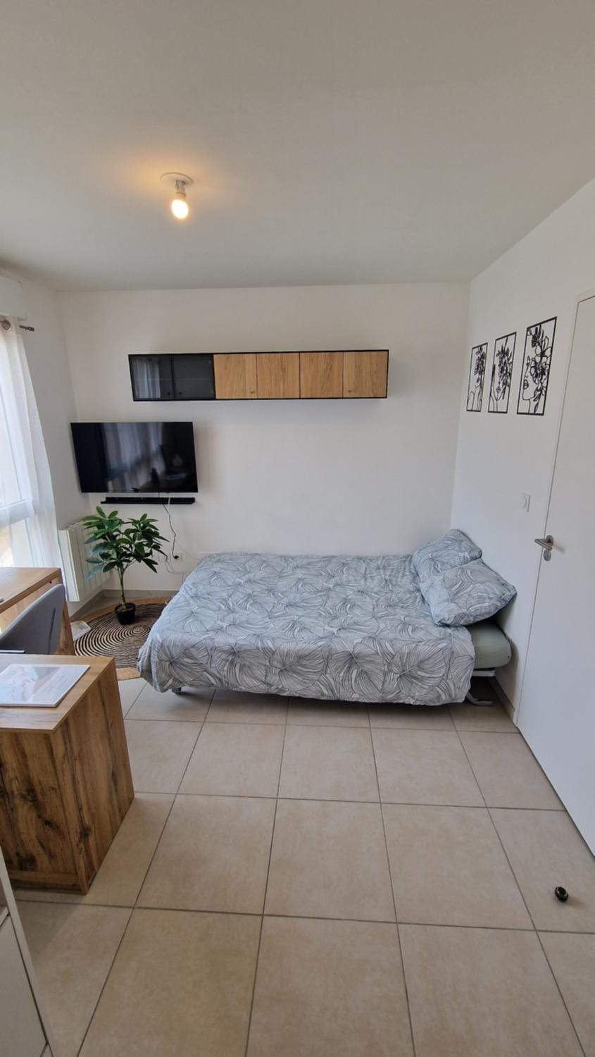 Photo of the whole room