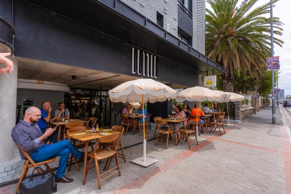 Central Sea Point Studio, Rooftop Pool Apartment in Sea Point
