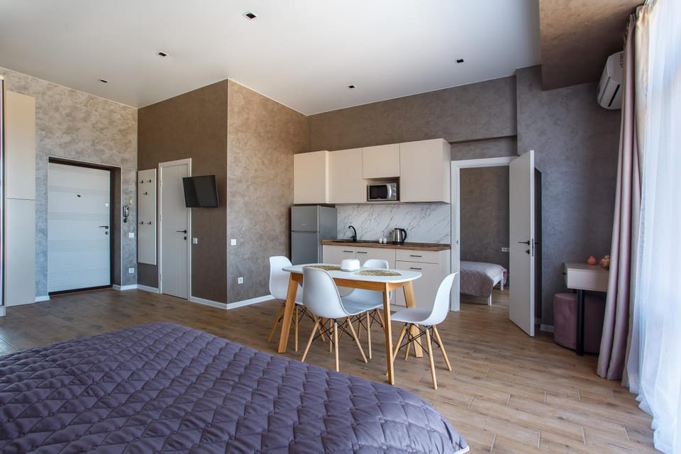 Five seasons Family Apartment hotel in Odessa