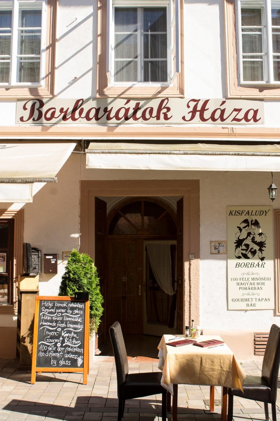 Facade/entrance, Property logo or sign