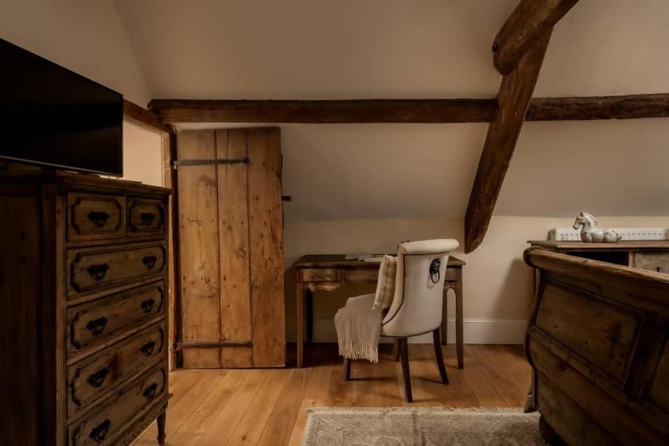 Group Stay in the heart of Bibury House in Bibury