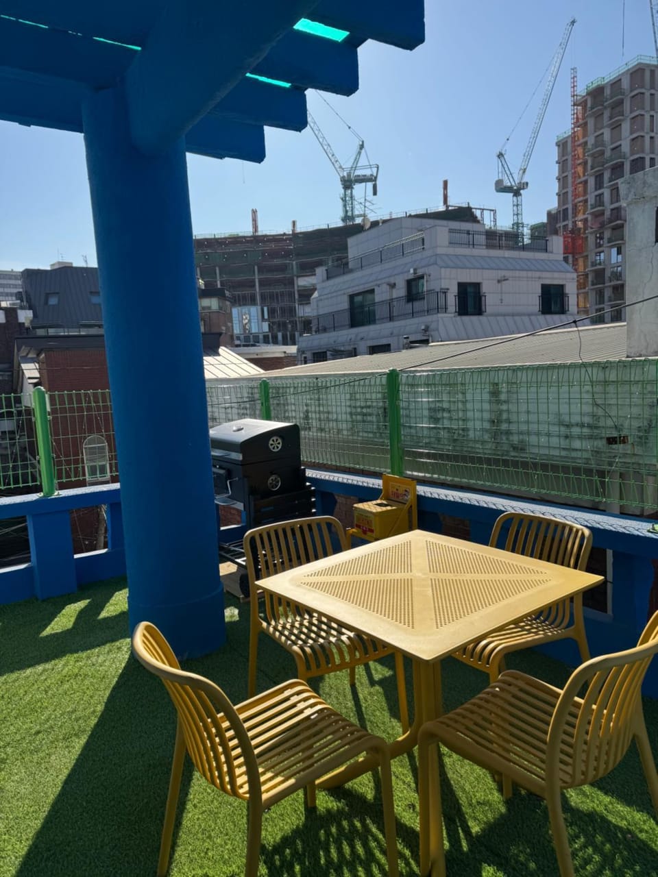 이태원스카이 Bed and Breakfast in Seoul