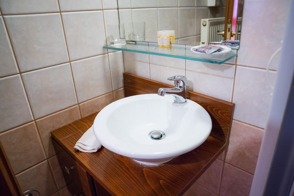 Yiannis Apartments Bed and Breakfast in Ioannina