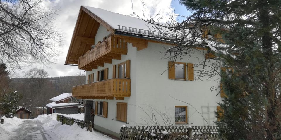 Property building, Winter