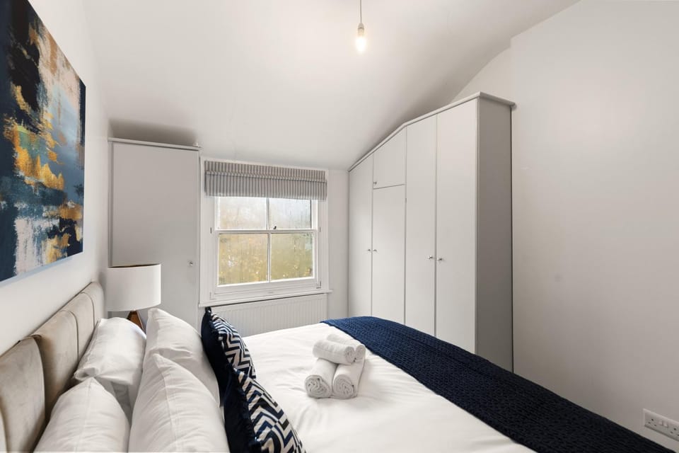 Tranquil Flat Steps to Alexandra Palace & Park Apartment in London