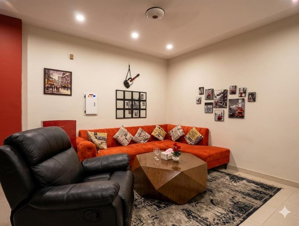 Rosmile Homes Luxury Stay in Bahria Town Phase 7 Apartment in Islamabad