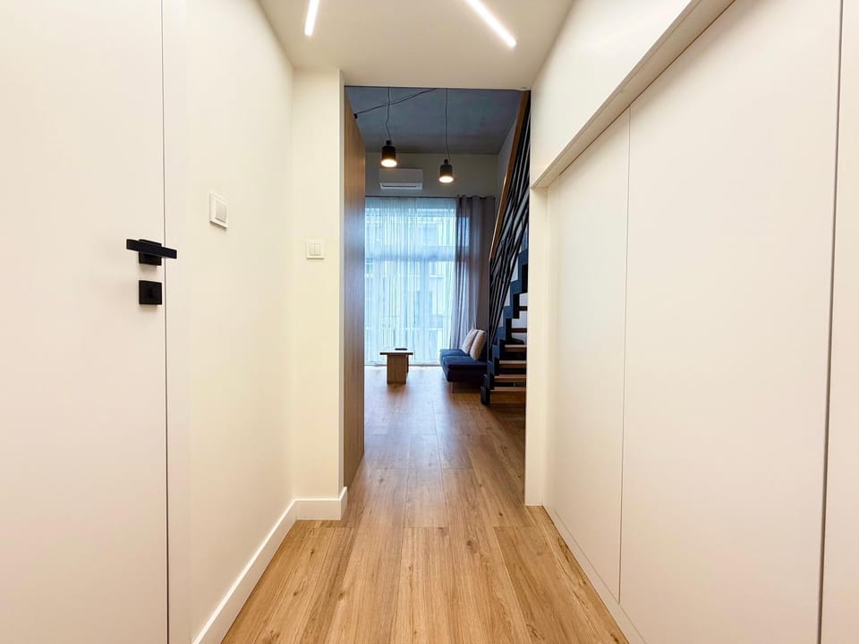 Photo of the whole room, wardrobe