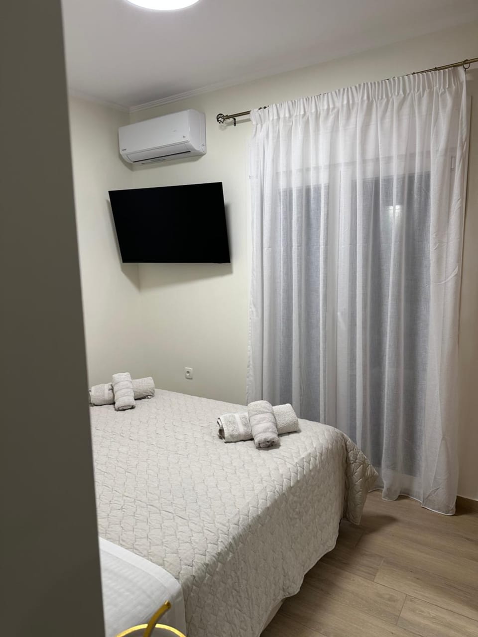 K&L Luxury Suite 2 Apartment in Peloponnese, Western Greece and the Ionian
