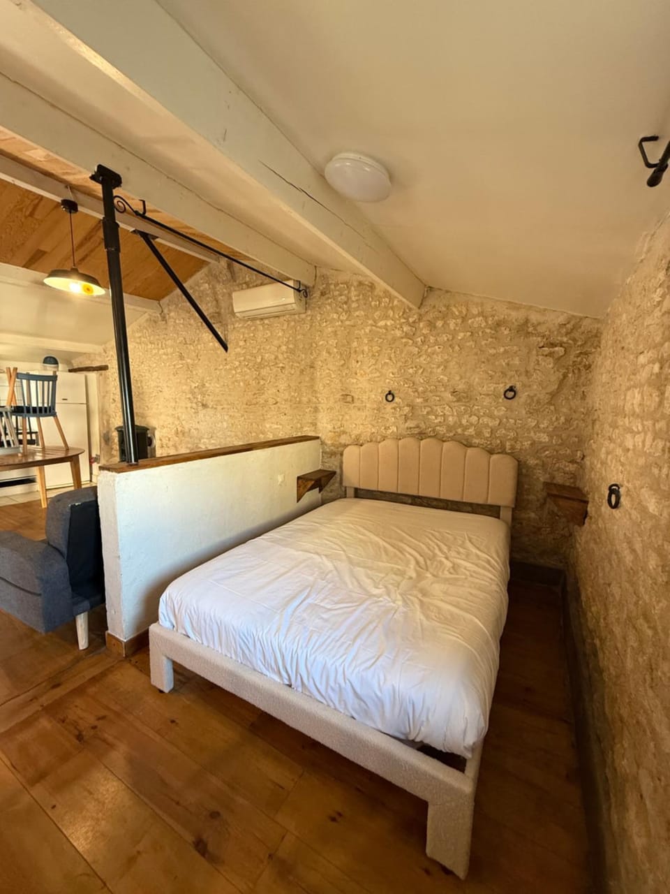 Maison en pierres, calme et authenticité vendéenne House in Pays de la Loire