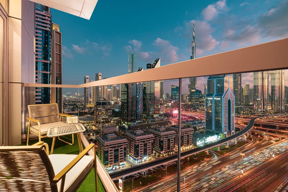 Nearby landmark, View (from property/room), Balcony/Terrace, City view, Landmark view, Street view