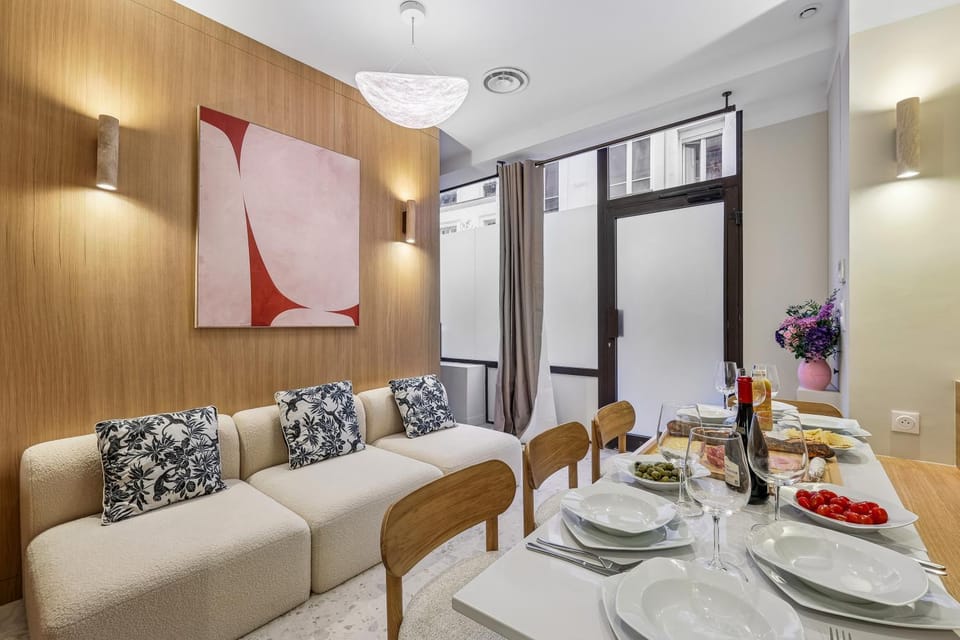 Lavie Maison - Design Suite & Spa Bath Hostel in Paris