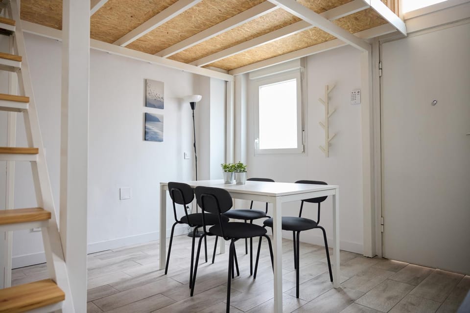 JRD alojamiento temporal en Legazpi Apartment in Madrid