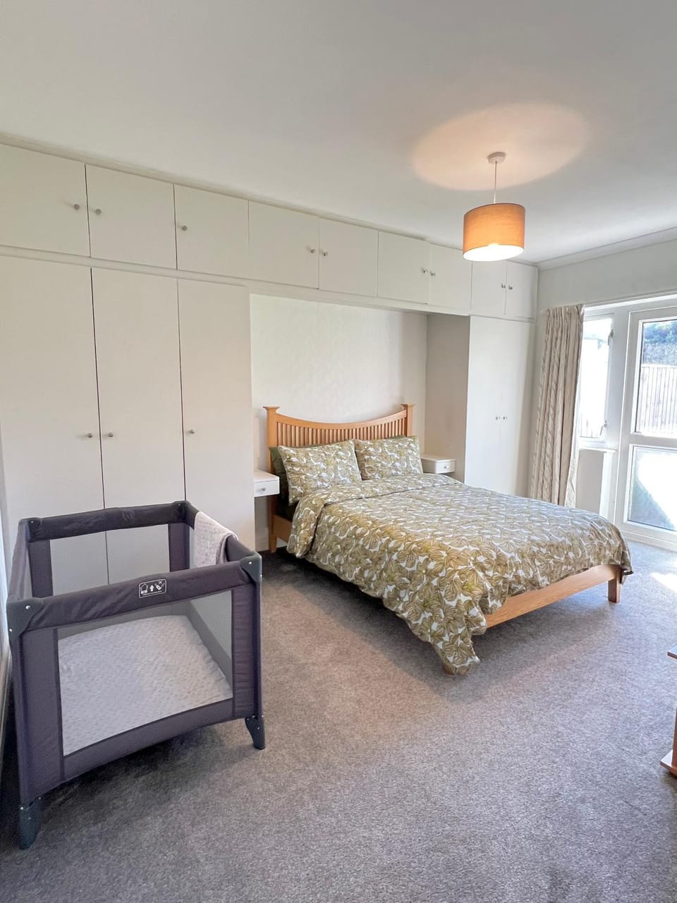 Bed, Photo of the whole room, Bedroom, cot, wardrobe