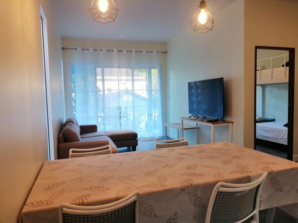TwinVillaSky Apartment in Thep Krasatti