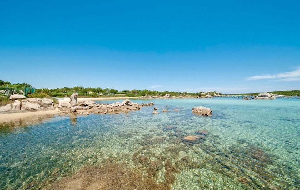 Nearby landmark, Natural landscape