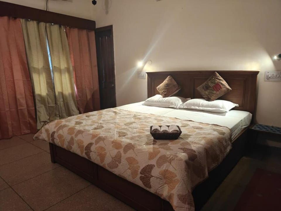 Heritage Home with Lush Lawns & Old-World Charm Villa in Punjab, India