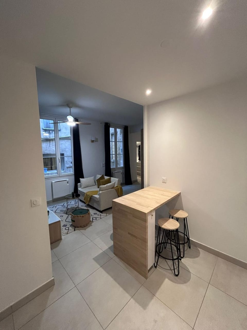 Living room, Dining area