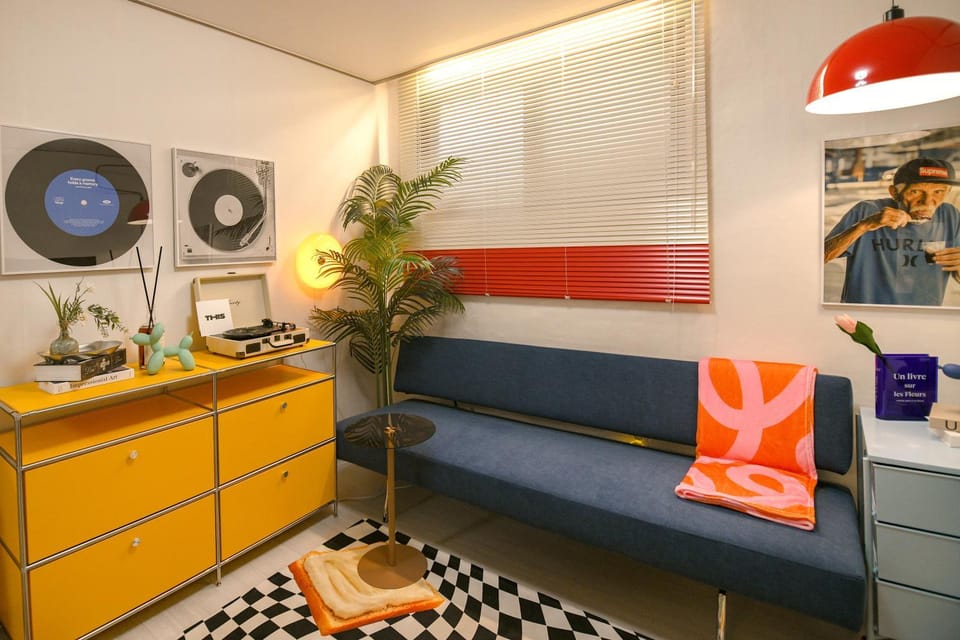 Living room, Bedroom