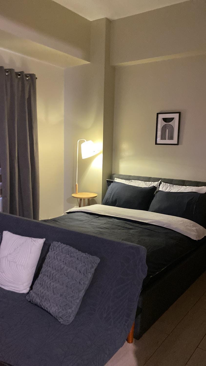 Cluster 3, 81 Newport Blvd near NAIA T3 Apartment hotel in Pasay