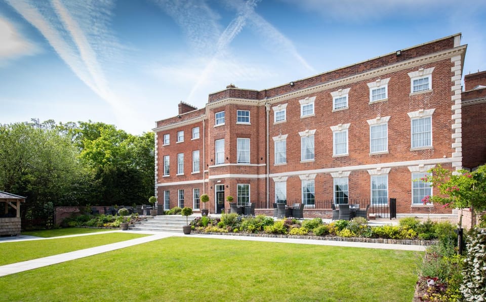 Property building, Garden view